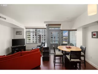 Photo #2: 24573320 Listing 
