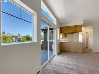 Photo #4: 24575484 Listing 