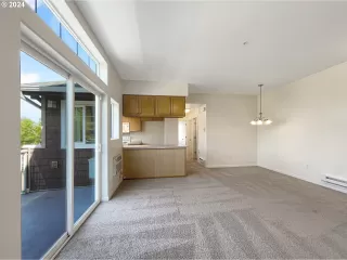 Photo #5: 24575484 Listing 
