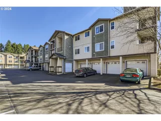 Photo #1: 24576782 Listing