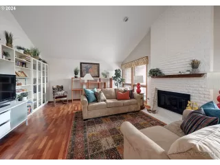 Photo #2: 24578091 Listing 