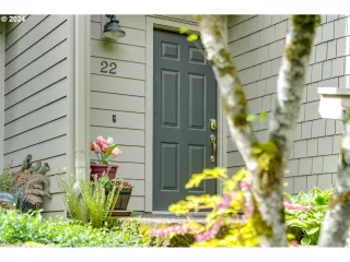 Photo #1: 24578801 Listing 