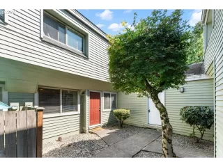 Photo #1: 24579427 Listing 