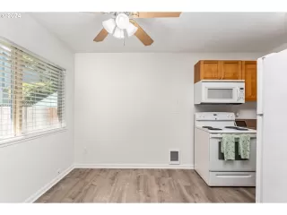 Photo #5: 24579427 Listing 