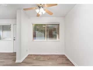 Photo #6: 24579427 Listing 