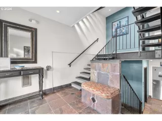 Photo #2: 24580042 Listing