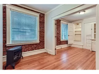 Photo #2: 24581860 Listing 