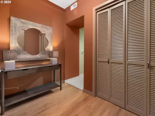 Photo #1: 24583924 Listing