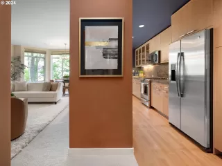 Photo #2: 24583924 Listing