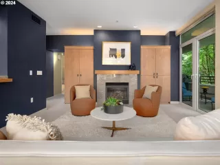 Photo #3: 24583924 Listing