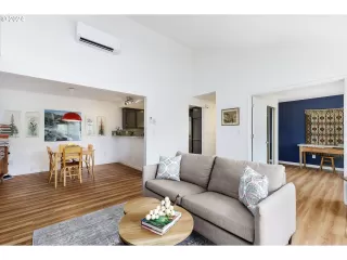 Photo #3: 24583974 Listing 