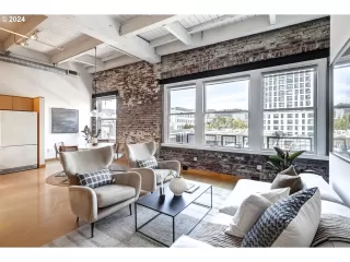 Photo #4: 24584186 Listing 