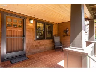 Photo #5: 24585849 Listing