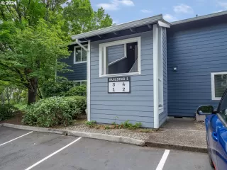 Photo #5: 24586738 Listing