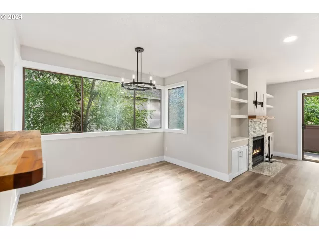 MLS: 24587096 Condo For Sale