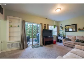 Photo #6: 24588222 Listing 