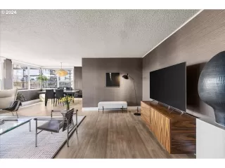 Photo #5: 24589799 Listing 