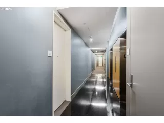 Photo #2: 24590878 Listing