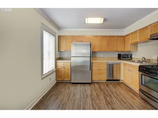 Photo #5: 24591649 Listing 