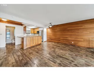 Photo #3: 24593230 Listing 