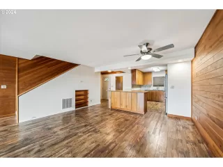 Photo #4: 24593230 Listing 