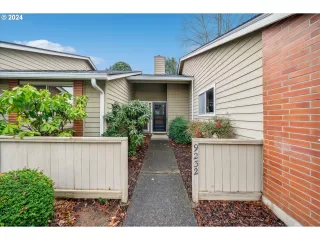 Photo #2: 24593641 Listing 