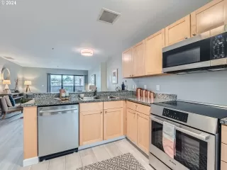 Photo #4: 24594319 Listing 