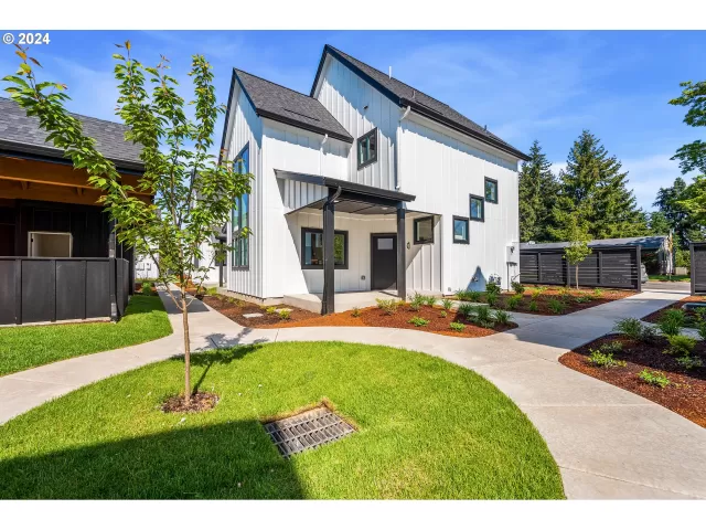 MLS: 24594544 Condo For Sale