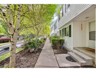 Click for more information on MLS # 24594595 : 6175 SW 130TH AVE More Details about MLS # 24594595 : 6175 SW 130TH AVE