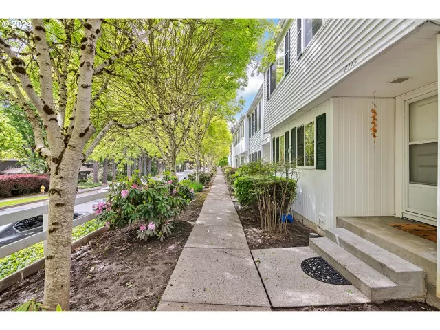 MLS: 24594595 Condo For Sale