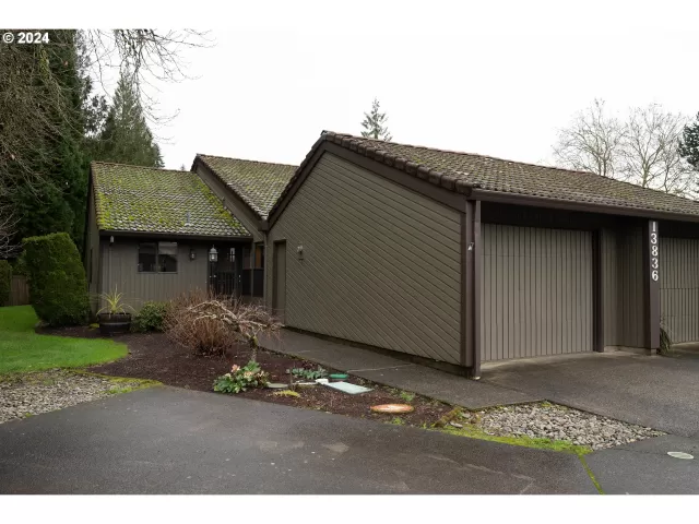 MLS: 24595717 Condo For Sale