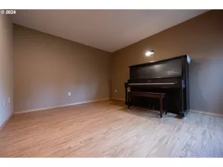 Photo #4: 24595717 Listing 