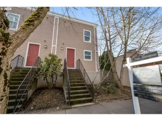 Photo #1: 24596219 Listing