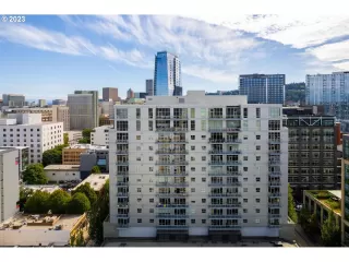 Photo #1: 24597047 Listing 