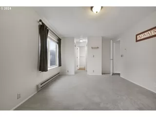 Photo #5: 24597478 Listing 