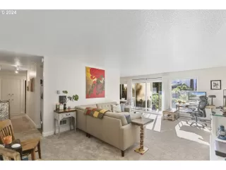 Photo #4: 24598037 Listing 