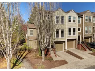 Photo #1: 24598376 Listing 