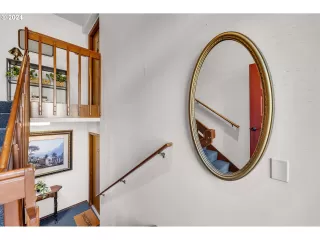 Photo #2: 24599437 Listing