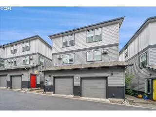 Photo #1: 24599980 Listing 