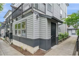 Photo #2: 24599980 Listing 