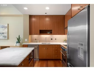 Photo #3: 24600582 Listing 