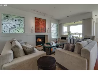 Photo #5: 24601861 Listing 