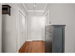 Photo #2: 24603162 Listing