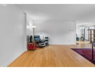 Photo #1: 24603555 Listing