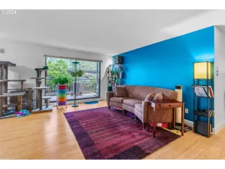 Photo #3: 24603555 Listing