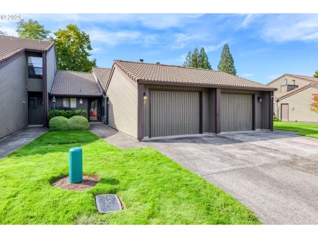 MLS: 24604120 Condo For Sale