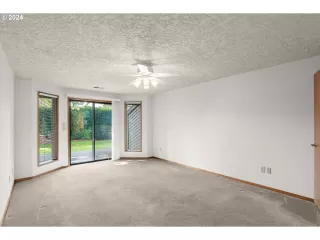 Photo #6: 24604120 Listing 