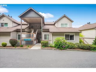 Photo #2: 24605287 Listing