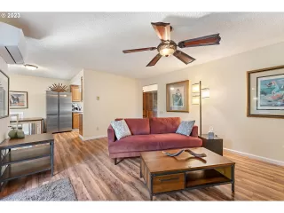 Photo #5: 24607159 Listing 