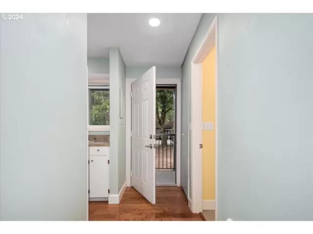 MLS: 24608799 Condo For Sale